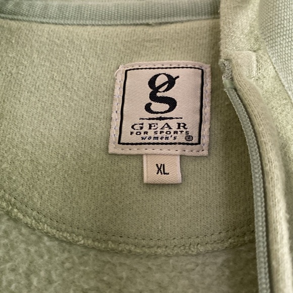 Pea green / mint zip up sweatshirt. Never worn. Size large.  Redfish Lake Idaho - Picture 3 of 6